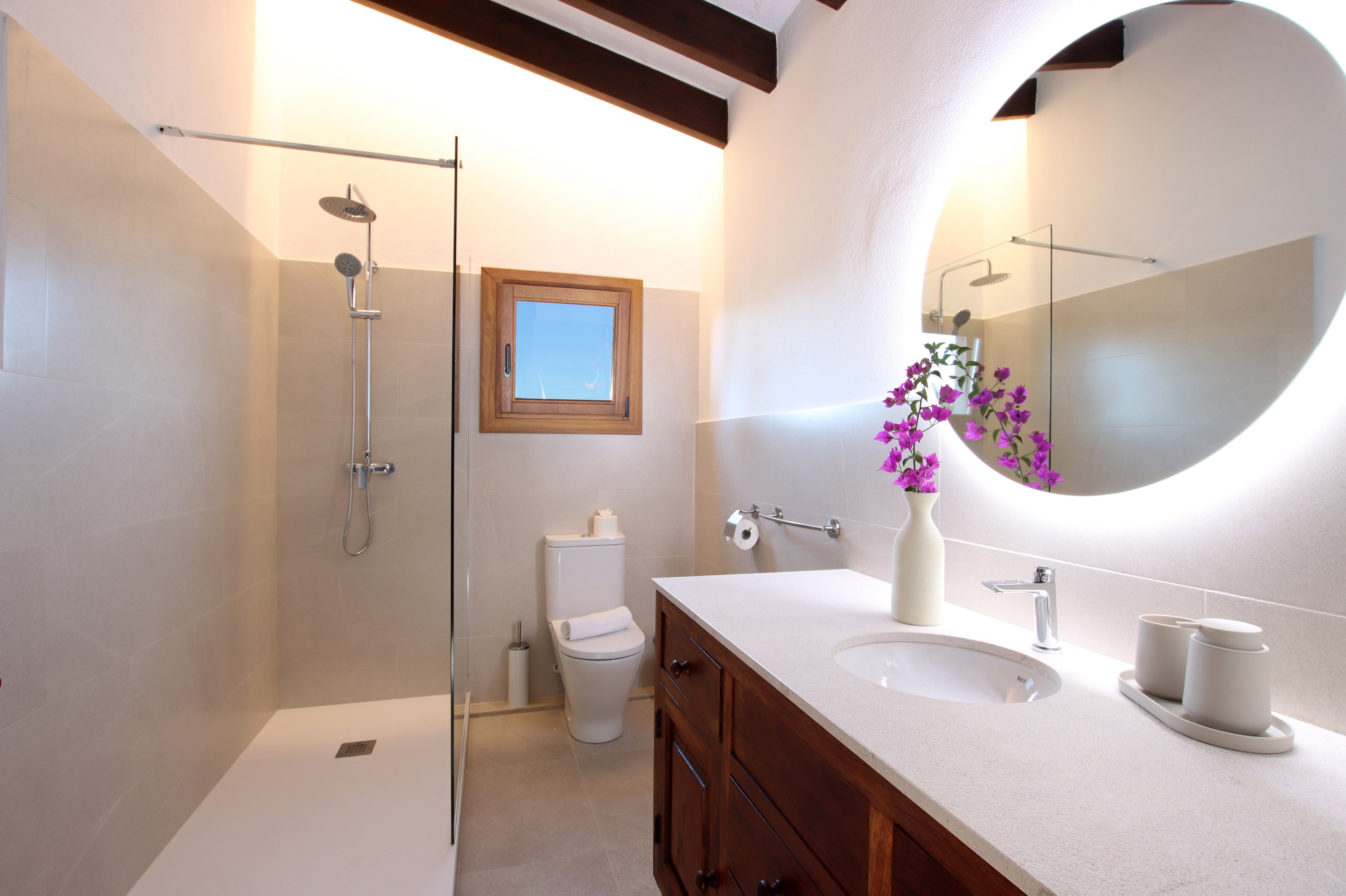 En-suite bathroom five