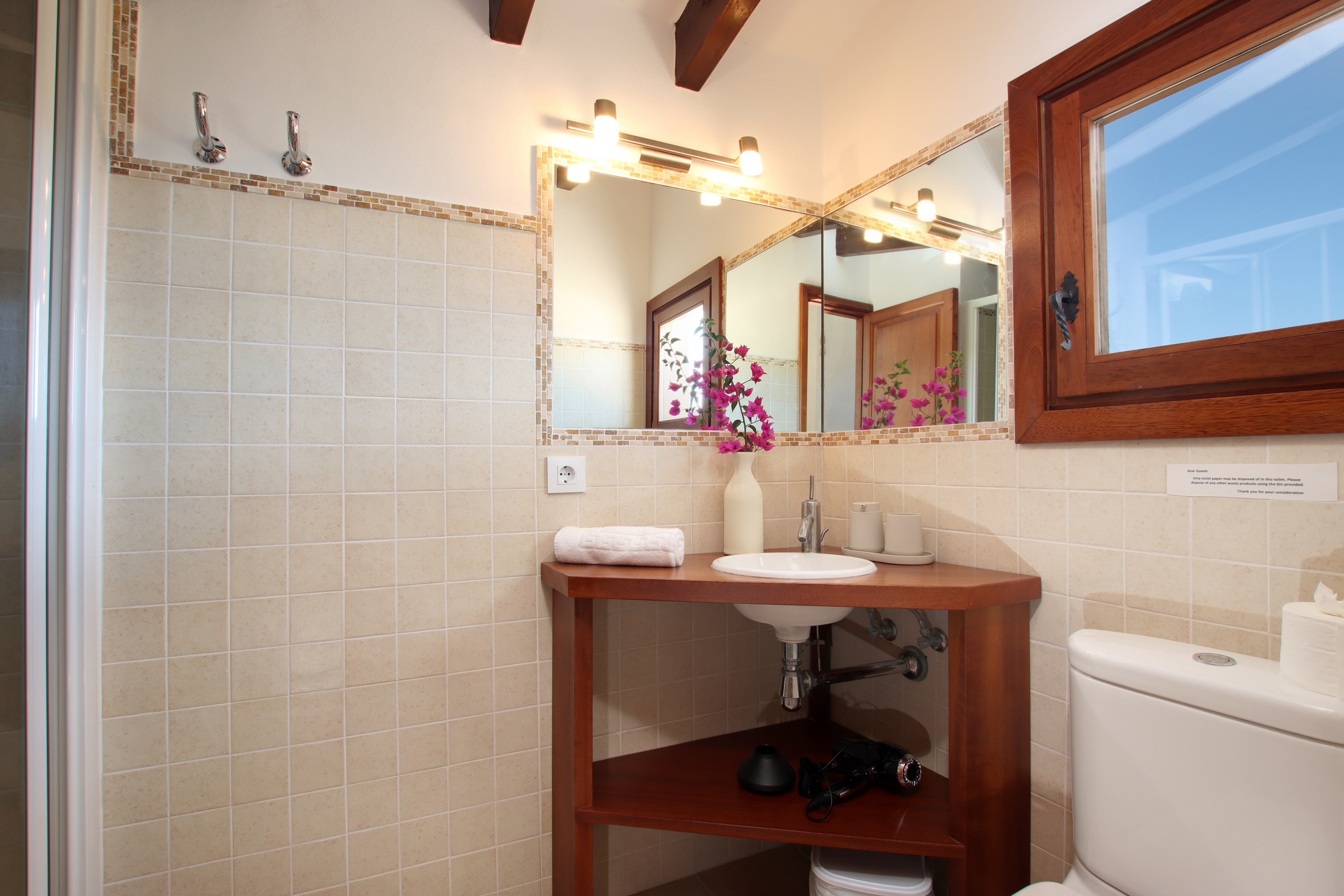En-suite bathroom six
